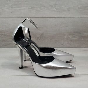 Givenchy Womens G lock Metallic Ankle Strap Heels Pump Sandals Shoes sz 9